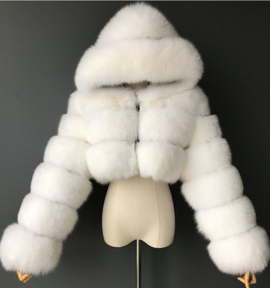 Women's Faux Fur Coat Stylish Winter Outerwear 1