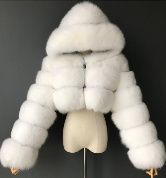 Women's Faux Fur Coat Stylish Winter Outerwear 1