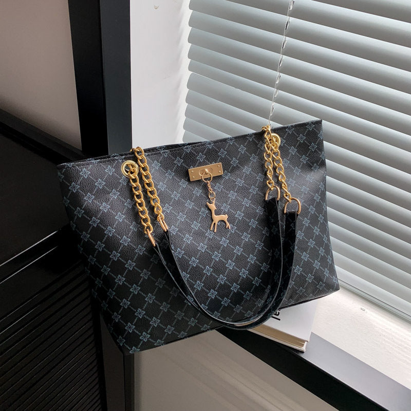 Women's Stylish Shoulder Bag Soft PU with Three-Dimensional Pocket Design 1