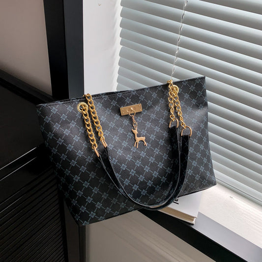 Women's Stylish Shoulder Bag Soft PU with Three-Dimensional Pocket Design 1