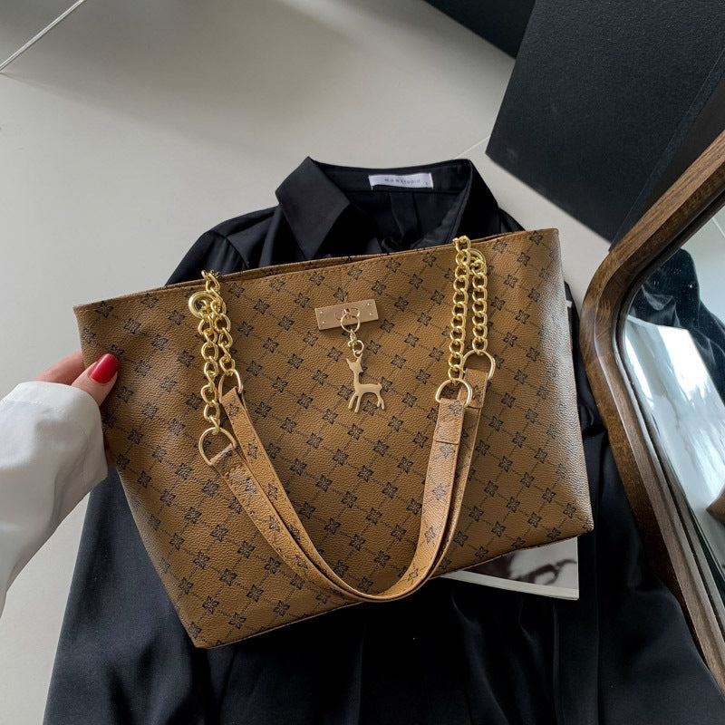 Women's Stylish Shoulder Bag Soft PU with Three-Dimensional Pocket Design 2
