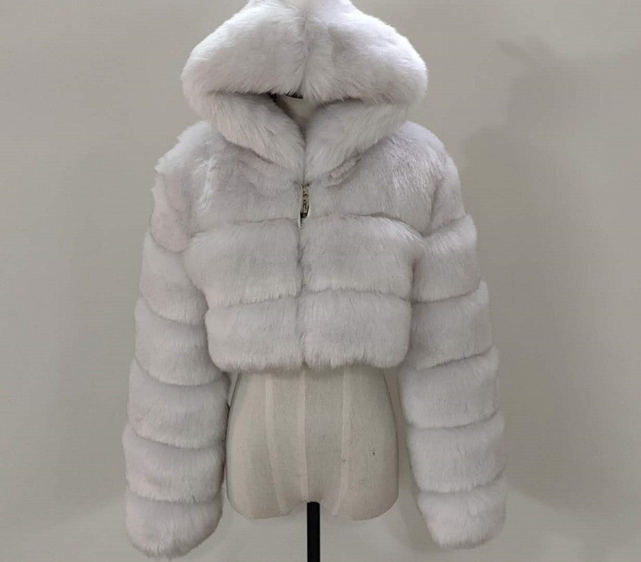 Women's Faux Fur Coat Stylish Winter Outerwear 6