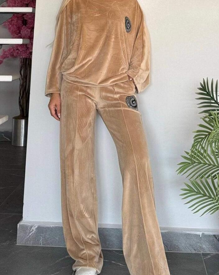 Women's Elegant Velvet Two-Piece Set Comfortable Chic 5