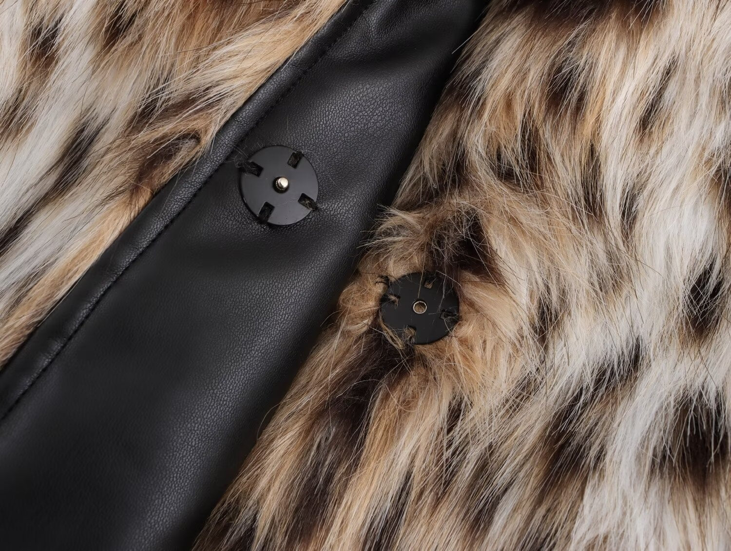 Women's Faux Fur Coat Winter Fashion Leopard Print 100% Polyester 2