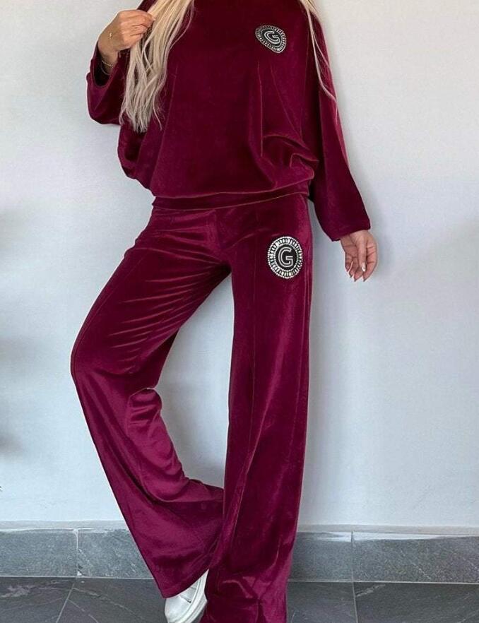 Women's Elegant Velvet Two-Piece Set Comfortable Chic 2