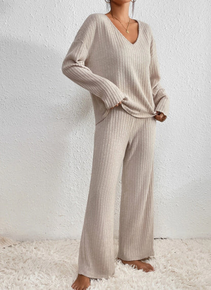 Women's Elegant Knit Two-Piece Set Round Neck Comfortable Fabric 9